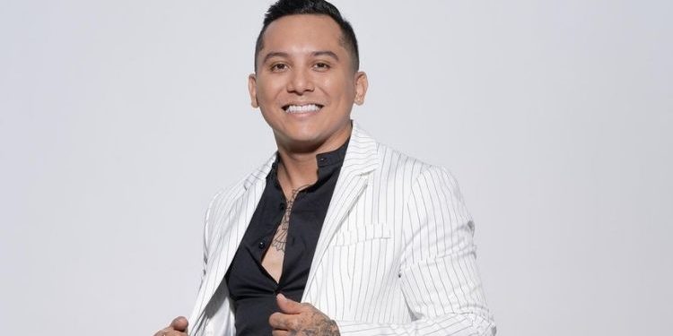 Edwin Luna y la Trakalosa de Monterrey estrenaron su nuevo sencillo con Yubeili «LAS NIÑAS MALAS»