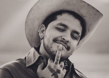 El cantautor Christian Nodal confirmó la ruptura con Belinda