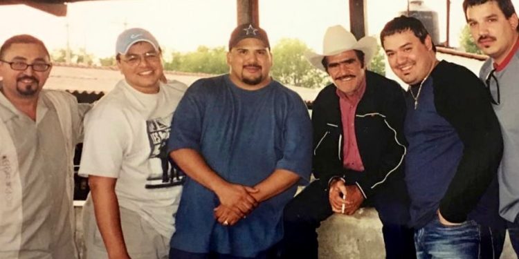 Intocable estrena «SI ME DUELE, QUE DUELA»