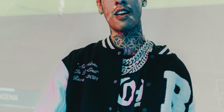 Natanael Cano estrenó su nuevo sencillo titulado «DE A DE VERAS», en colaboración con Grupo Codiciado