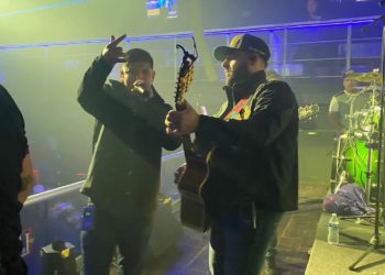 Los Del Villa y su nuevo sencillo «ME LA ROLO»