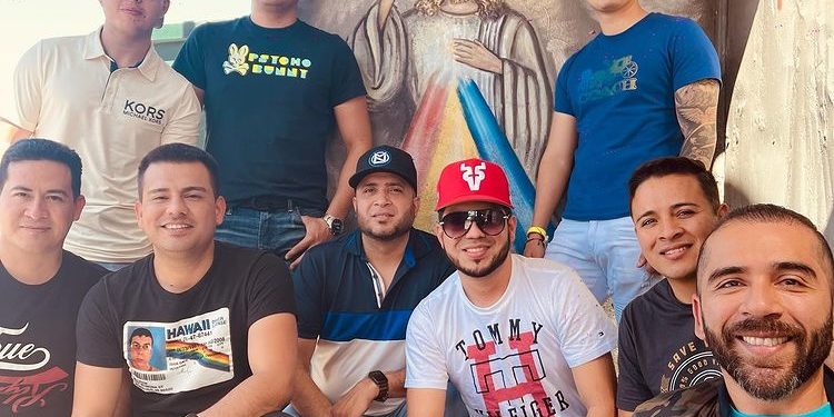 La Adictiva estrena su nuevo sencillo «SE MANDA SOLA»