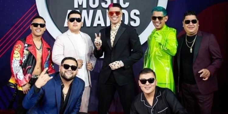 Grupo Firme pide disculpas a los Latin American Music Awards
