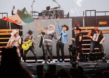 Grupo Firme y su presentación en el festival Coachella 2022