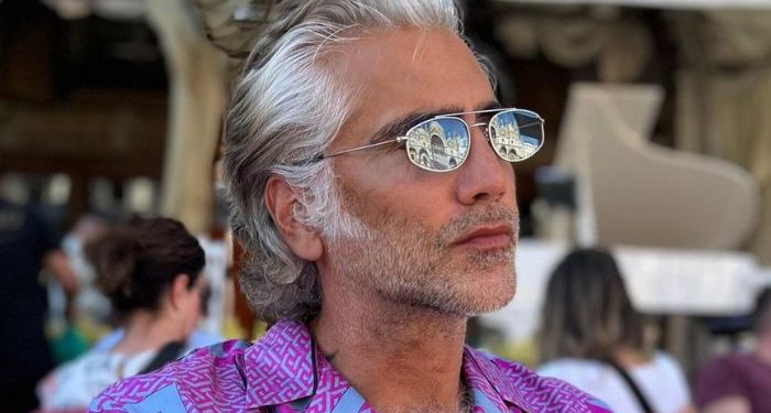 Alejandro Fernández encendió las redes sociales con su nuevo look