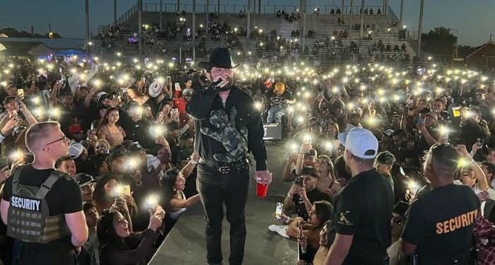 «Solita» de Luis R Corínquez y Lenin Ramírez se posicionó en tendencias