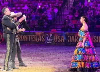 Ángela Aguilar fue sorprendida por Pepe Aguilar en su cumpleaños.