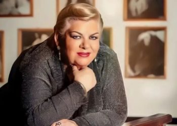 Así racionó Paquita la del Barrio al peluche de Dr, Simi.