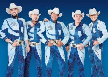 El Grupo Bronco pide a nuevos artistas componer «letras bonitas» en vez de «dar pena»