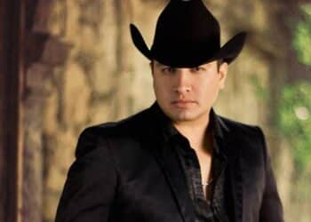 Julión Álvarez ve cancelado su concierto en Texas por revocación de visa: una señal preocupante para la música regional mexicana