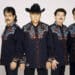 Jorge Hernández, de Los Tigres del Norte, preocupa a sus fans tras caída en pleno concierto