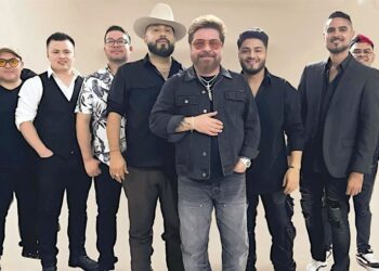 La Firma pone a cantar a miles en el Rodeo Botas y Sombrero Saltillo 2026