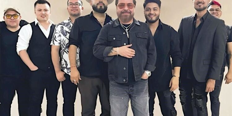 La Firma pone a cantar a miles en el Rodeo Botas y Sombrero Saltillo 2026