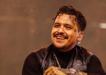 Colectivos feministas piden retirar a Christian Nodal del Festival Internacional del Globo
